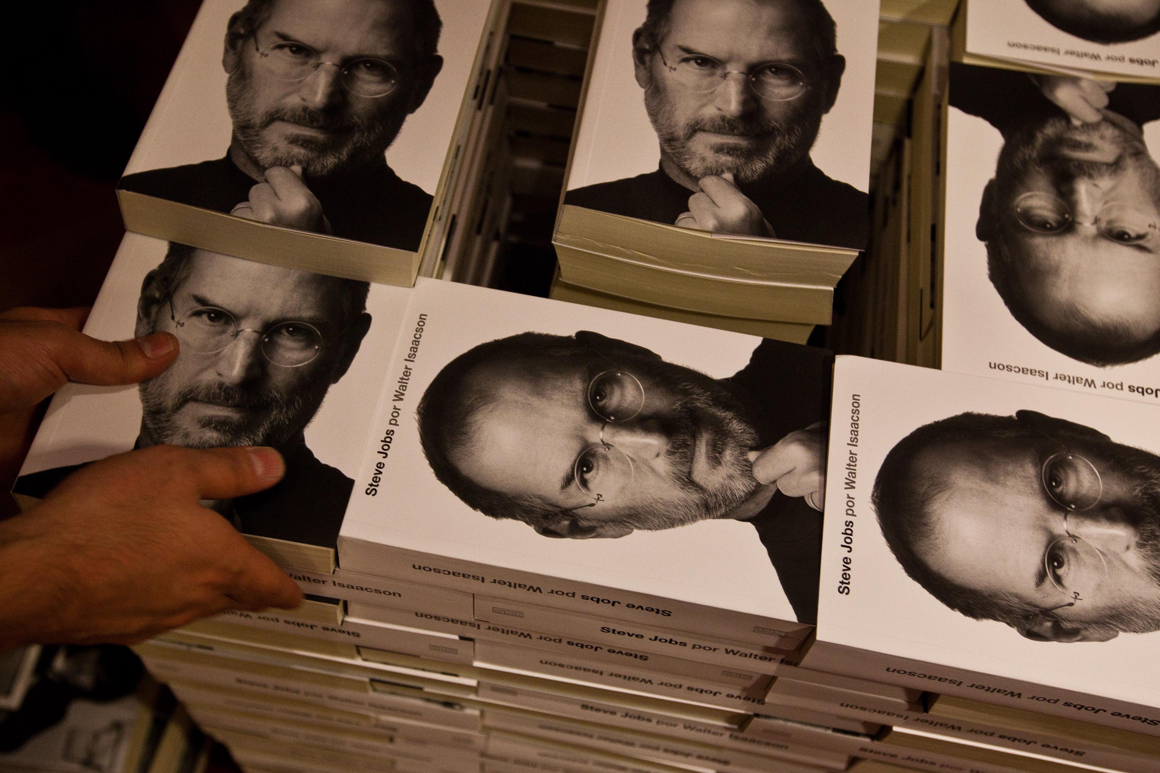 Copies of a Steve Jobs biography