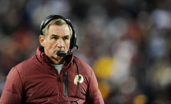 Robert Griffin III injured: Is Redskins coach Mike Shanahan to blame? - CBS  News