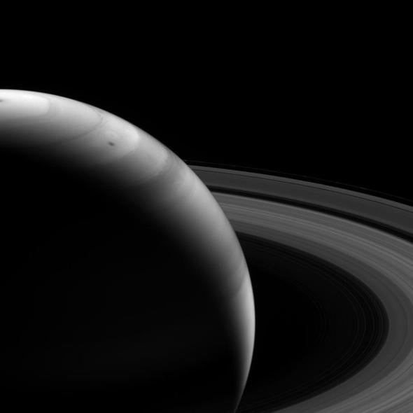 Saturn in the infrared