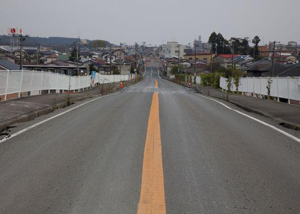 A deserted road in Namie, Fukushima, November 14, 2011.