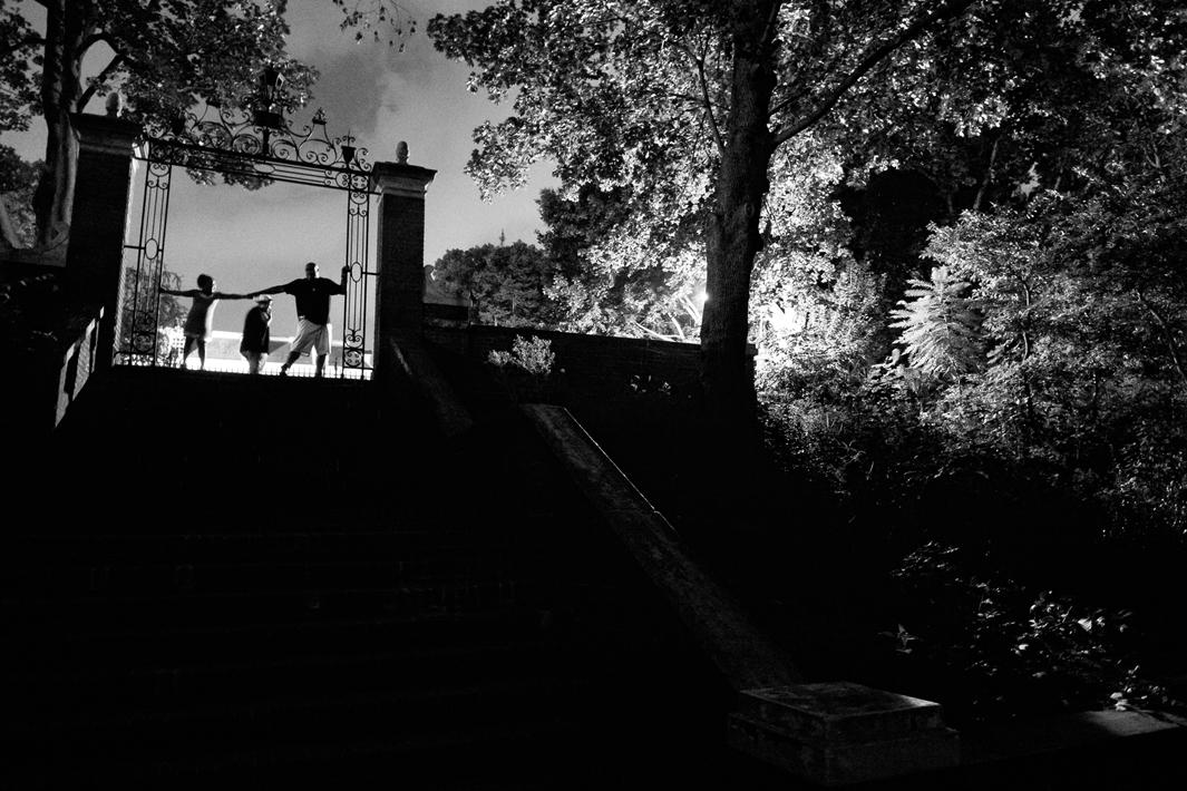 Bronx, New York, 2012. Billy Garcia and his two children at Van Cortlandt Park.
