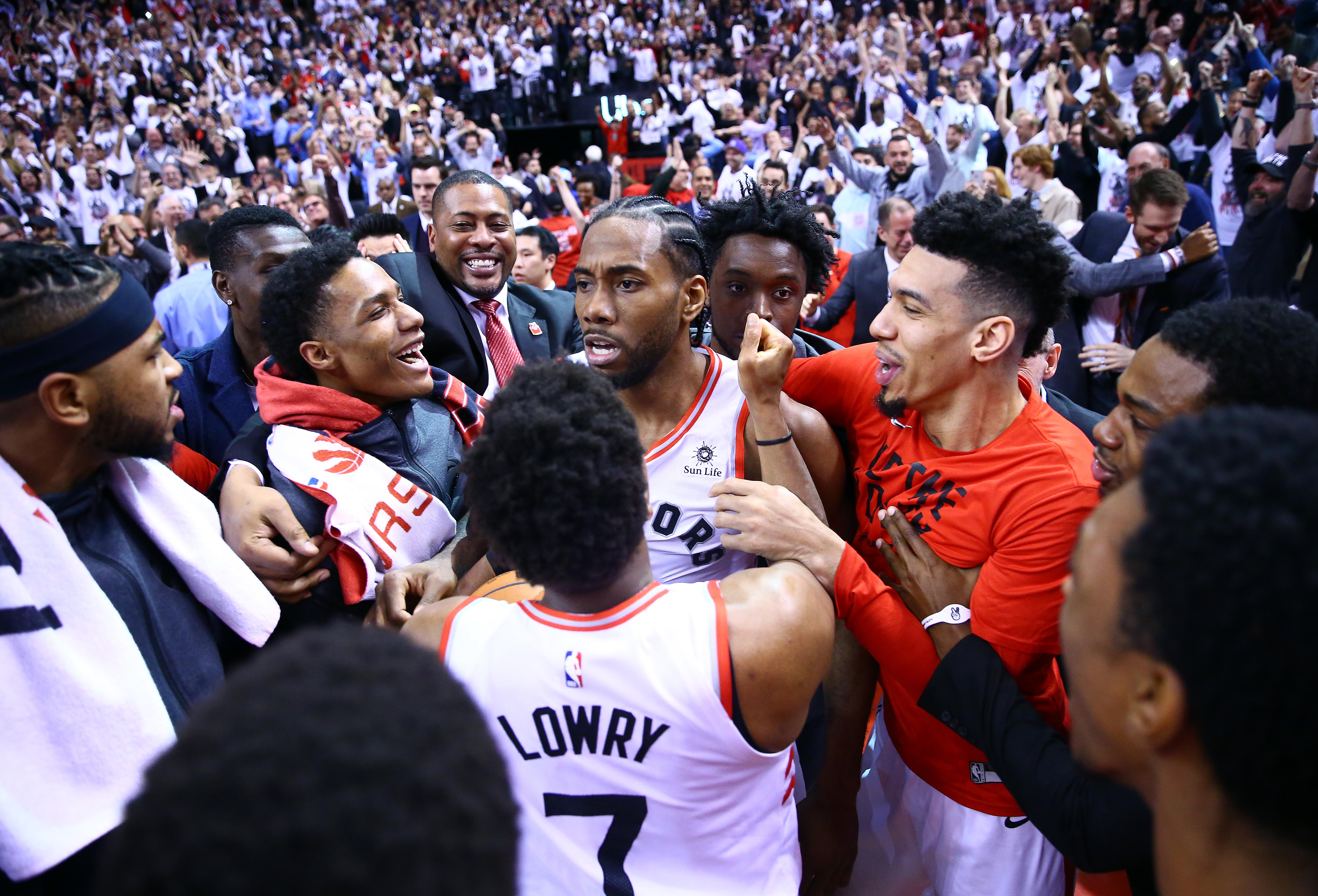 Kawhi Leonard's Buzzer-beater Gave The Raptors A Game 7 Win Over The ...