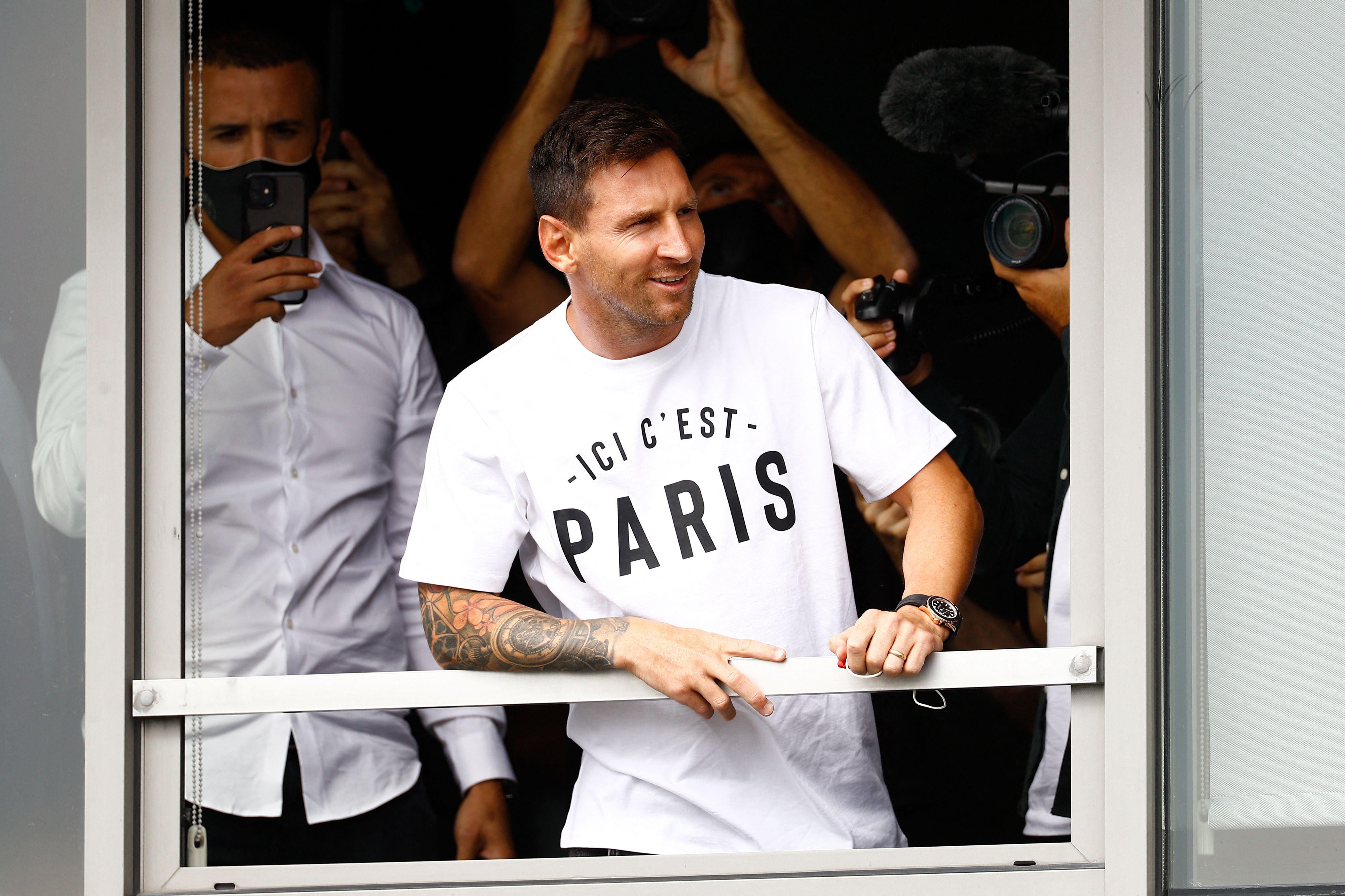 MESSI PSG Birthday Invitation, FREE Backside