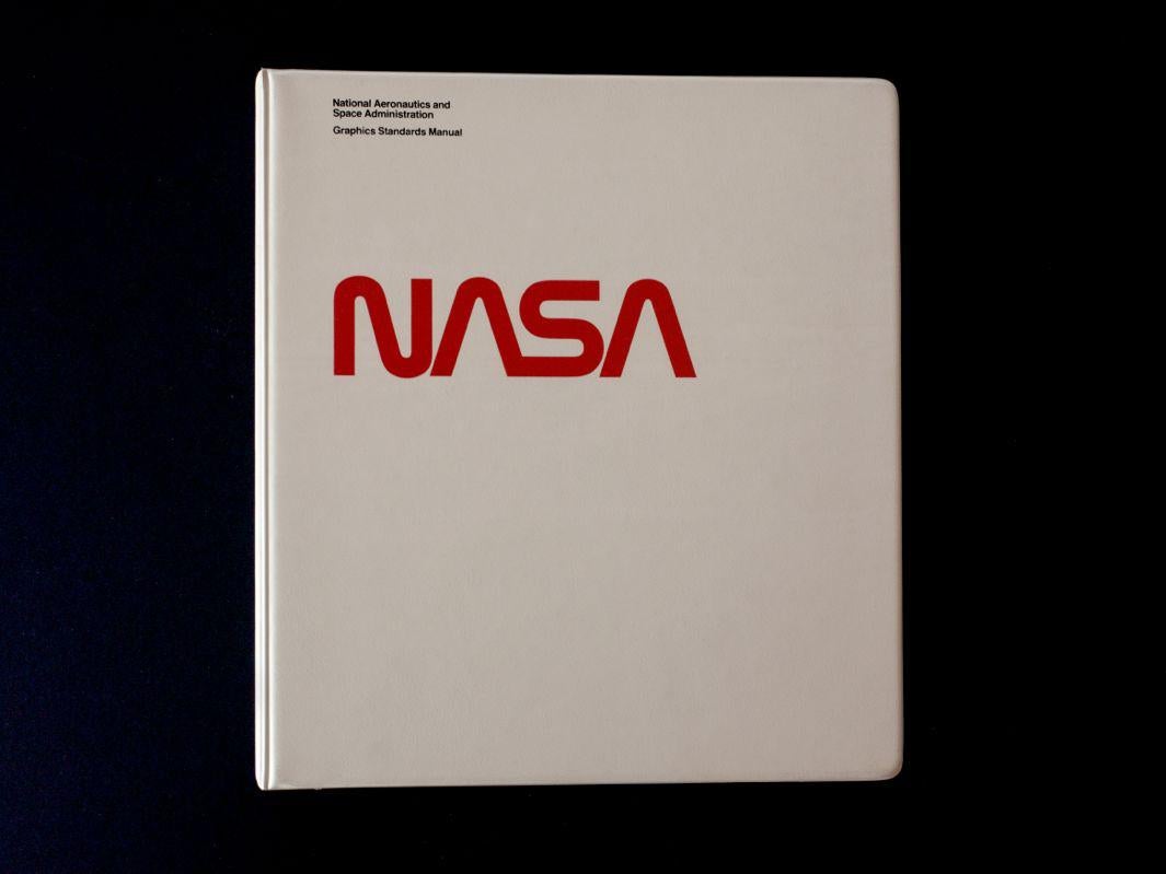 NASA’s 1975 Graphics Standards Manual Is Reissued Via Kickstarter By ...