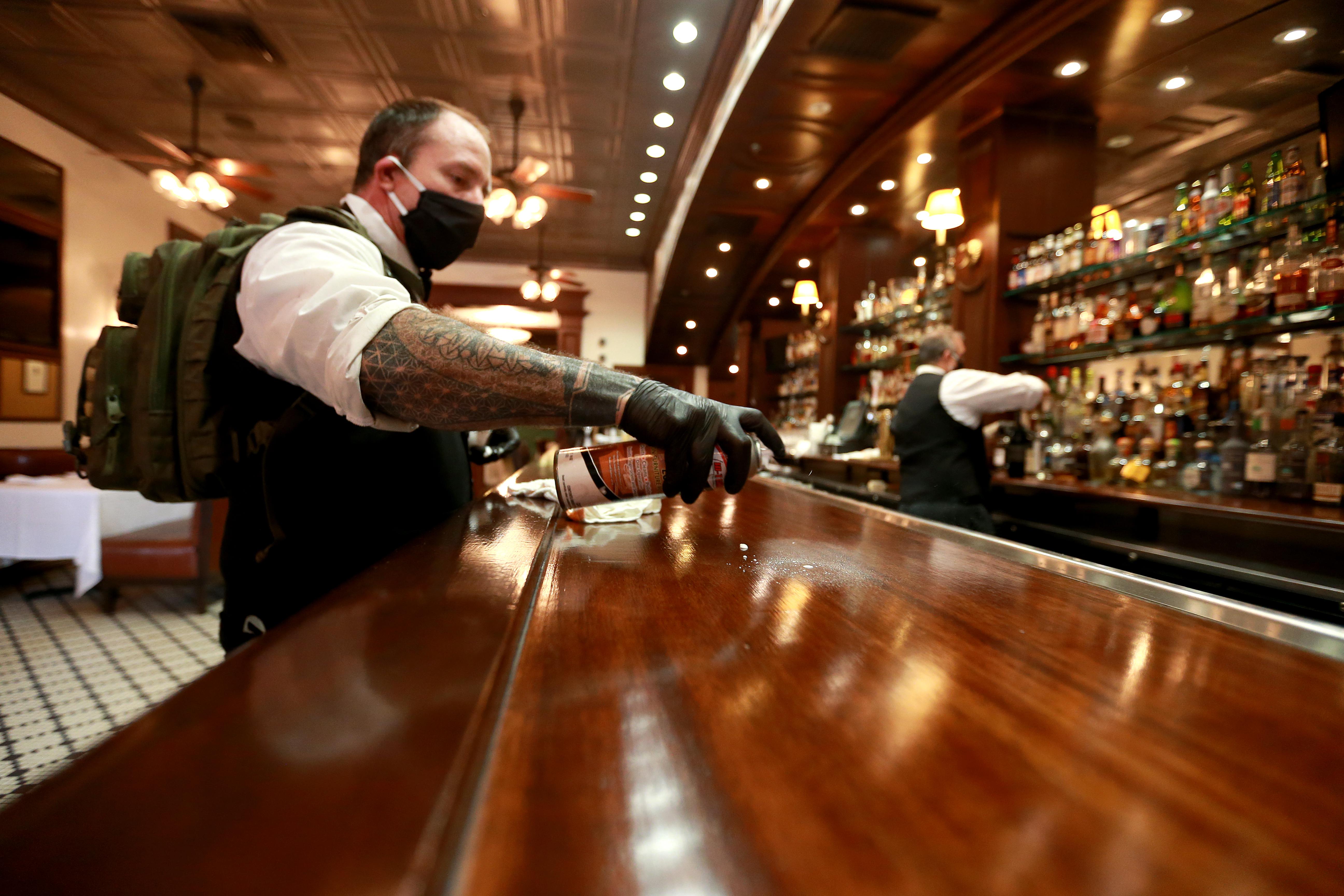 What It&rsquo;s Like to Be a Bartender as COVID Cases Surge