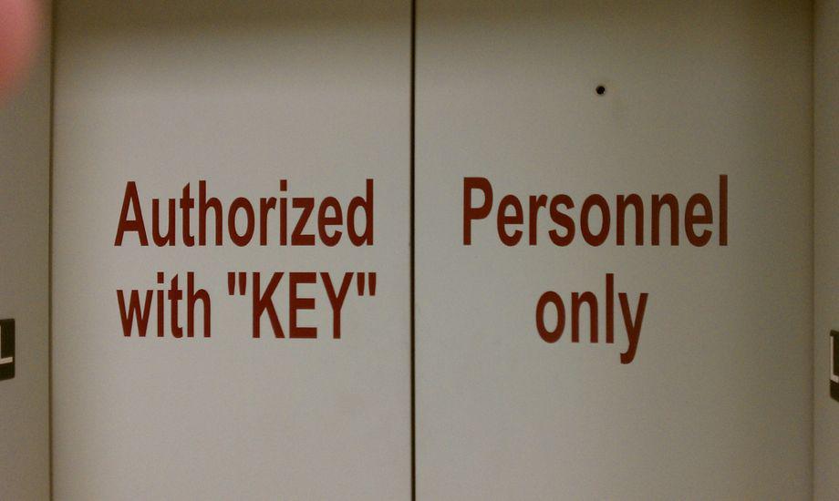 What's That Thing The little round hole in the elevator door.