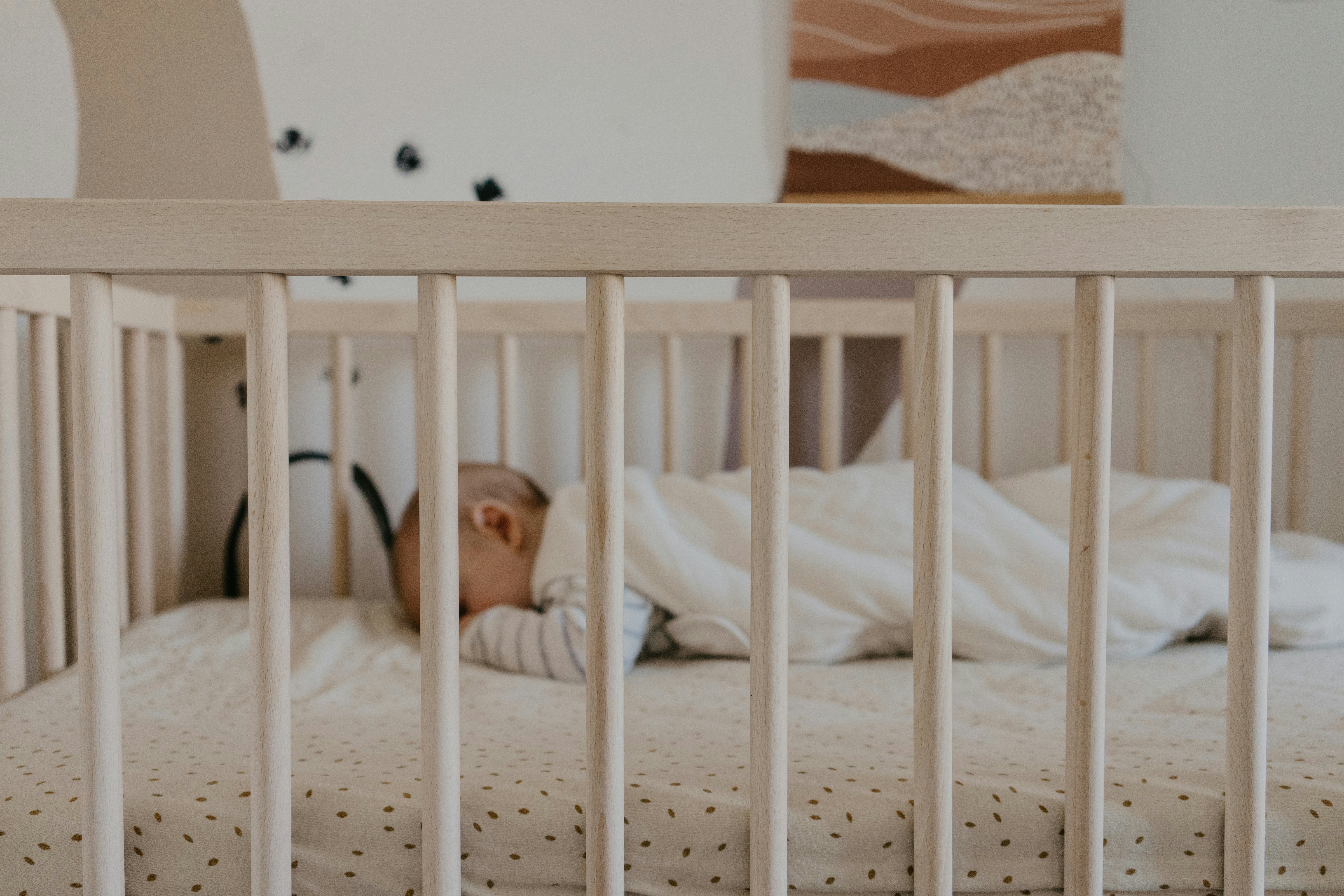People Love Fighting About Sleep Training. The Evidence for It Is Nuanced—but Very Clear on One Point.