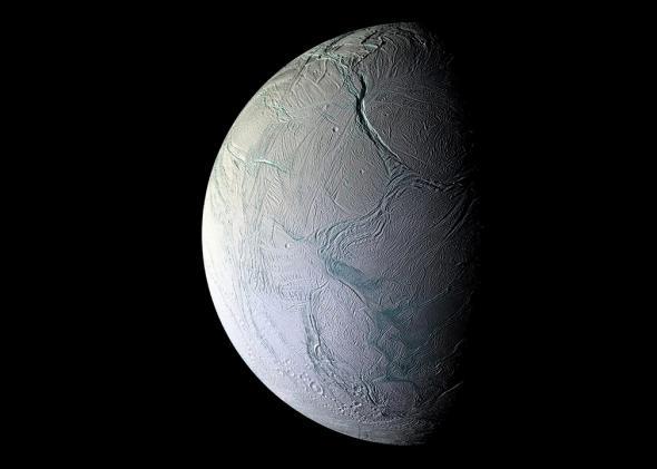 Enceladus ocean: Saturn moon has body of water below its ice.