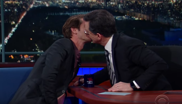 is andrew garfield gay kiss