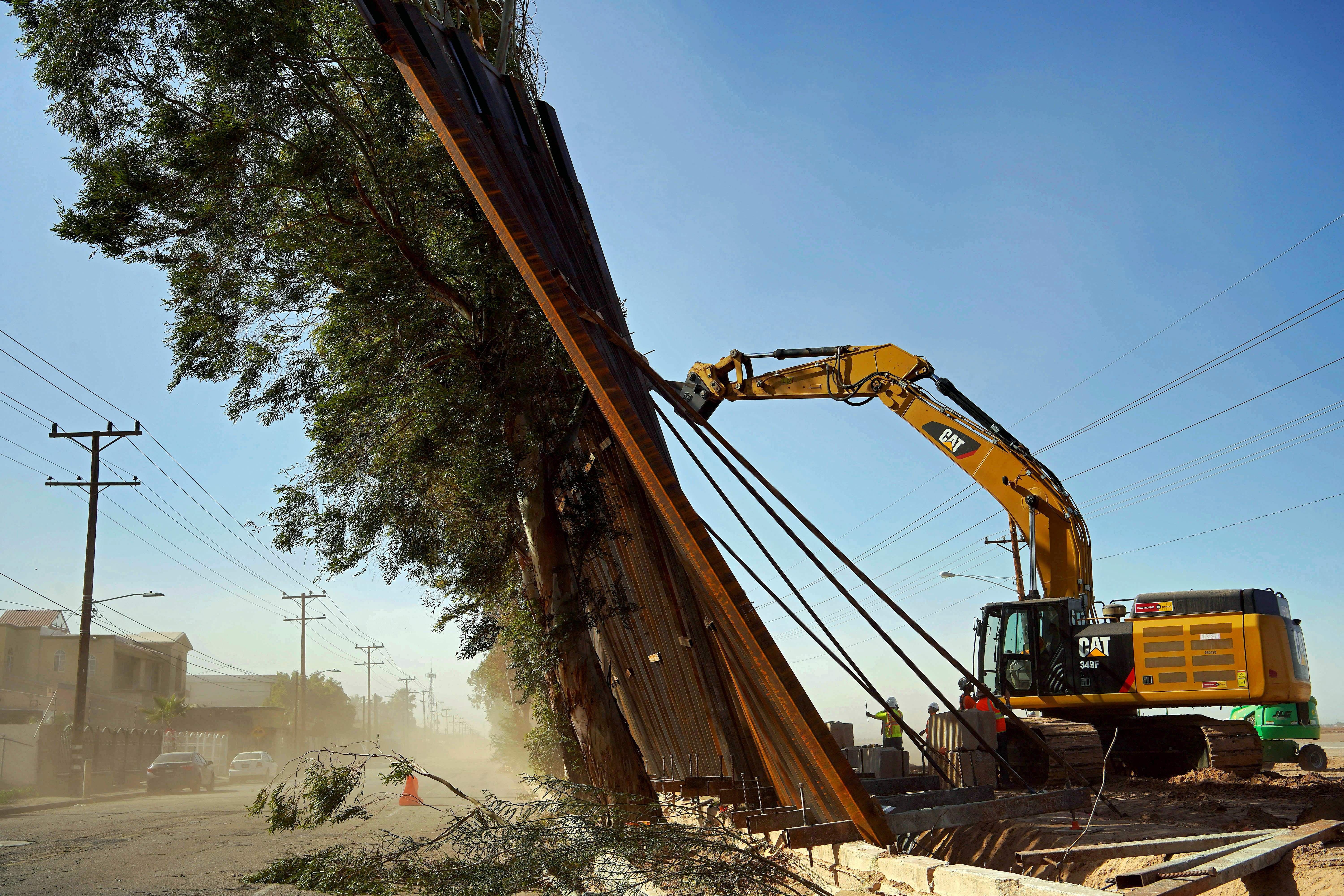 Stopping border wall construction on Inauguration Day would save the U.S. billions. - Vimarsana News