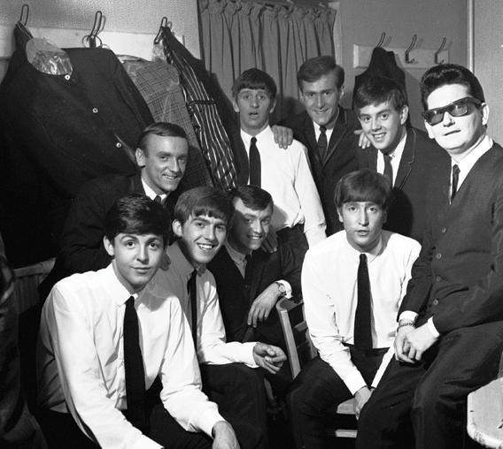 The Beatles backstage at the Roy Orbison tour with Gerry and the Pacemakers.
