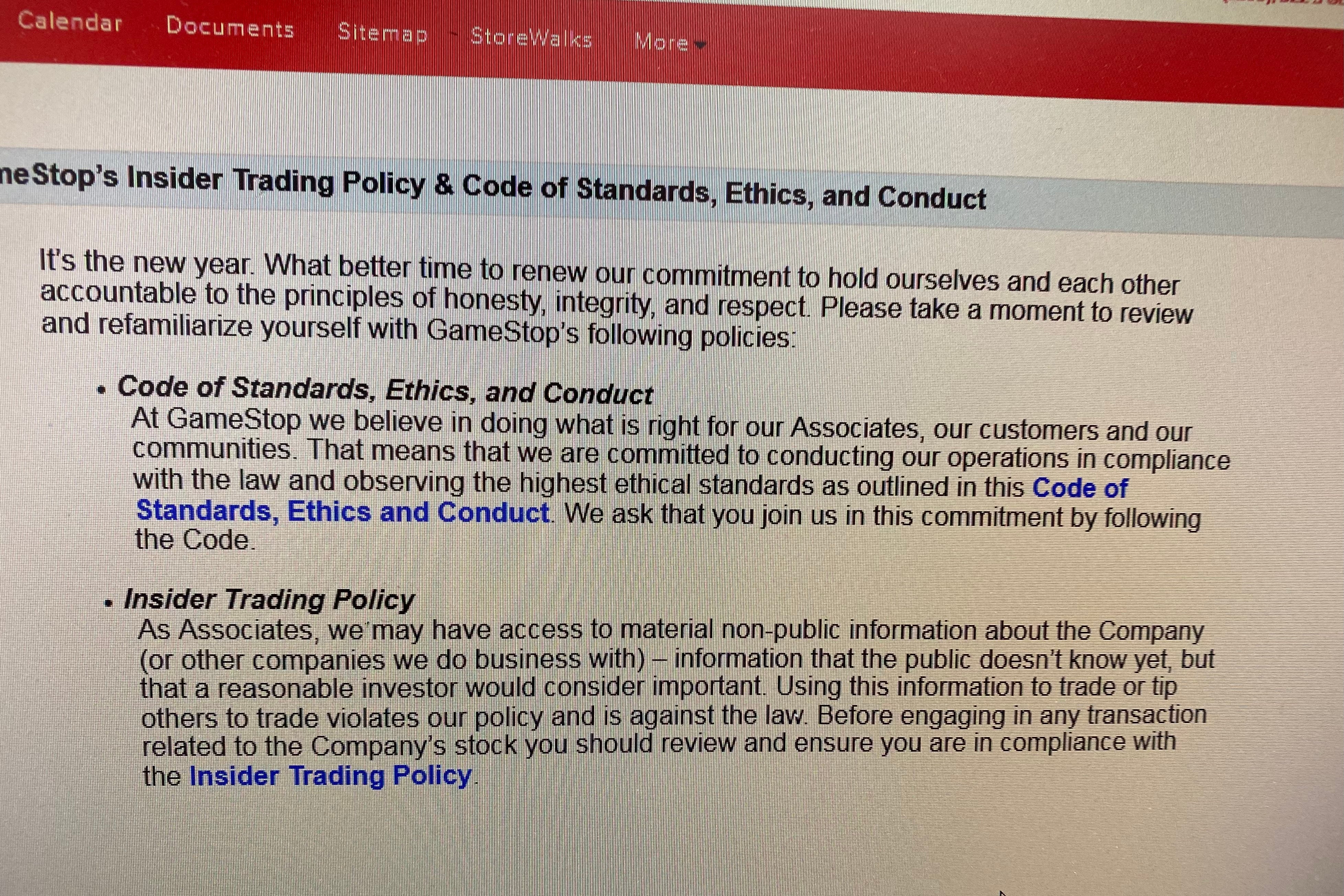 A screenshot of a memo outlining GameStop's insider trading policy.