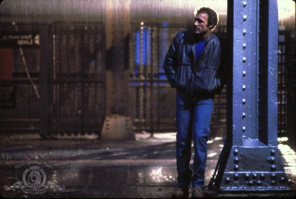 James Caan stars in Michael Mann’s Thief.
