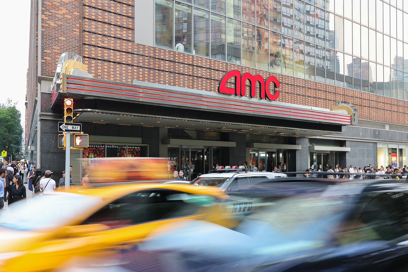 Going to the Movies Is Being Ruined in One Specific, Infuriating Way