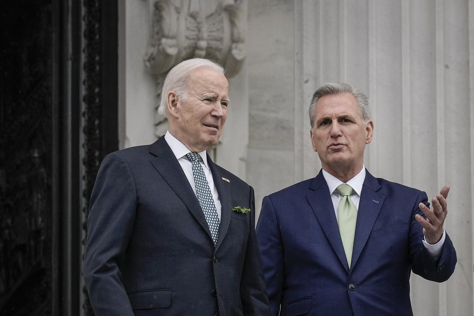 Joe Biden and Kevin McCarthy talk while debt ceiling default looms - Vimarsana News