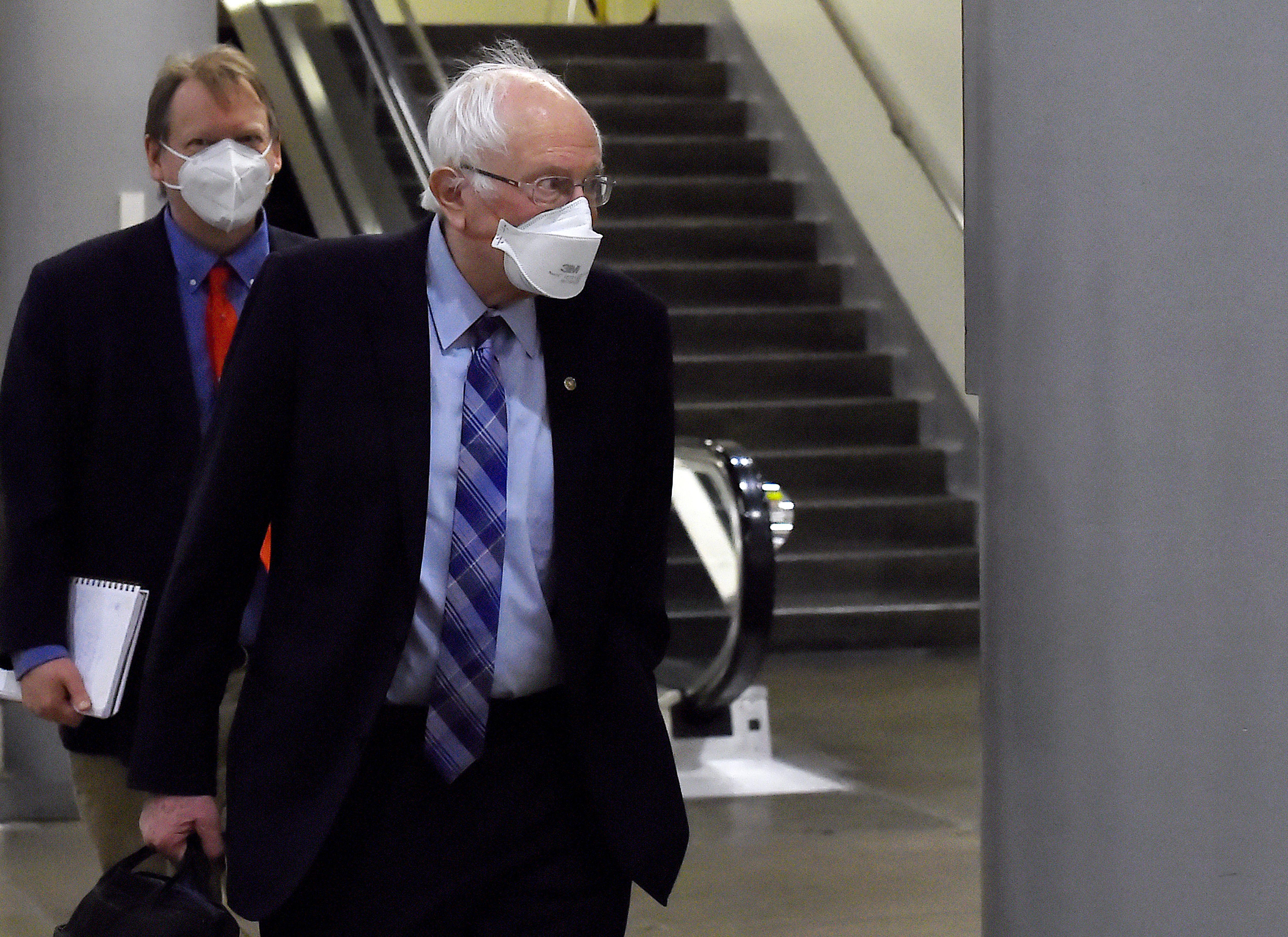 Eight Senate Democrats Join Republicans Against $15 Minimum Wage