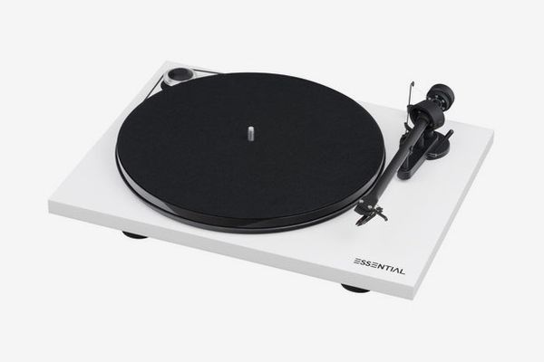 Pro-Ject Audio Systems Essential III Turntable
