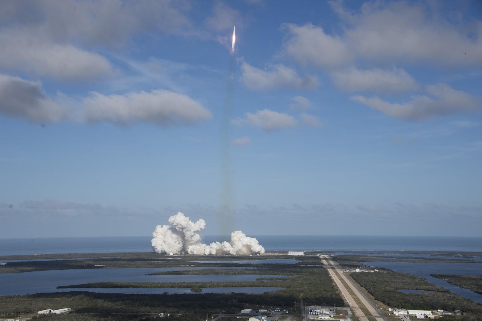 SpaceX’s Falcon Heavy launch brings it closer to sending humans to Mars.