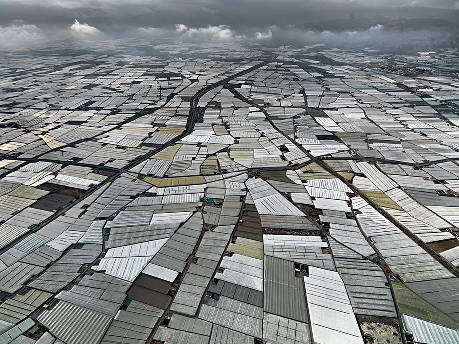 Edward Burtynsky  Howard Greenberg Gallery