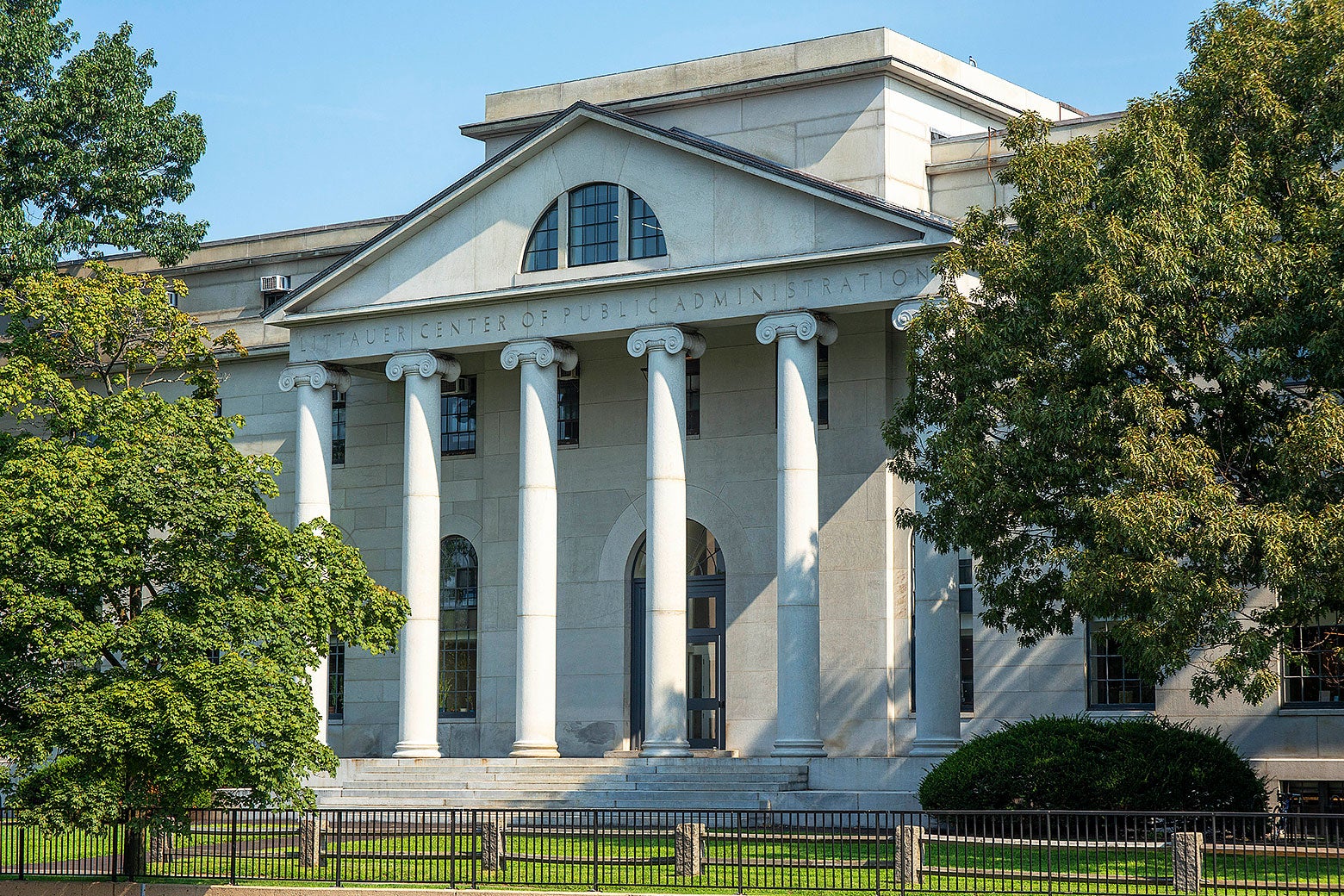 A large white building with columns. 