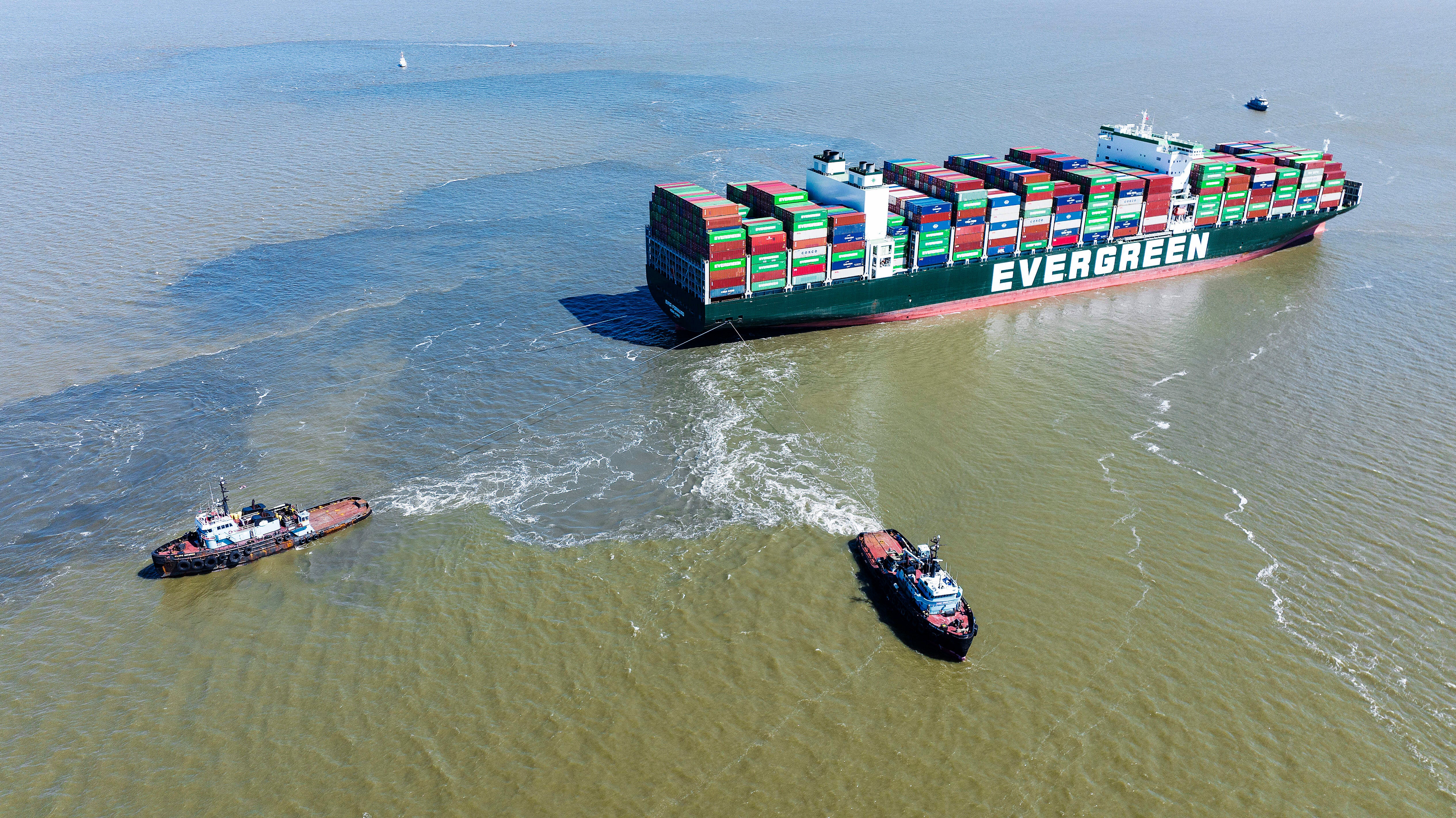 Second Big Stuck Boat Finally Unstuck