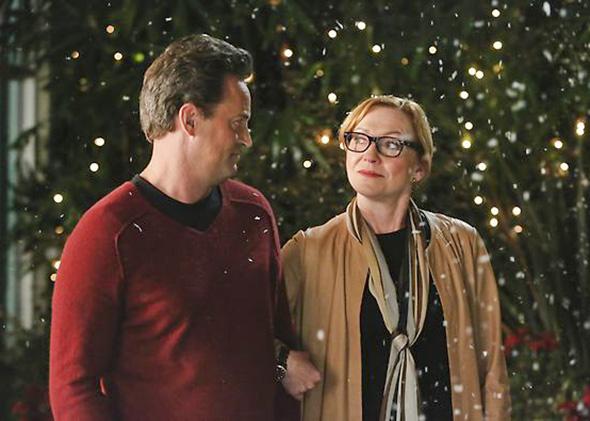 Matthew Perry and Julie White in NBC's "Go On"