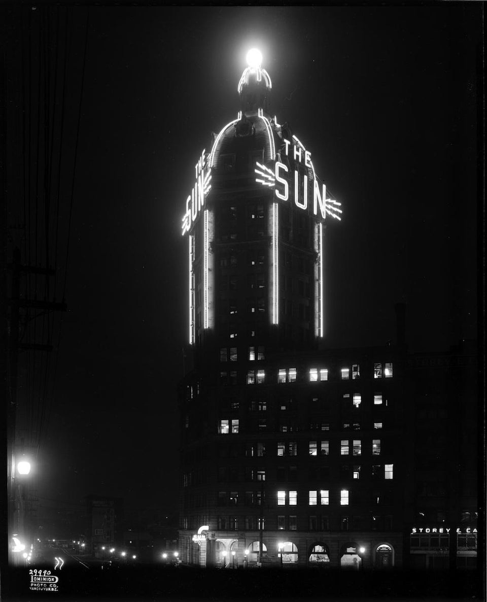 Photos Neon signs of midcentury Vancouver