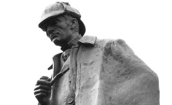 Statue of Sherlock Holmes.