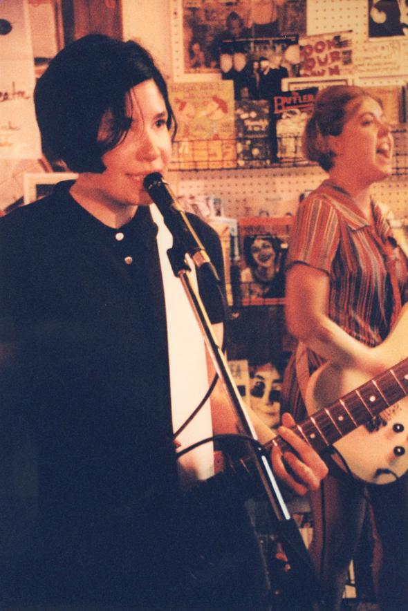 Carrie Brownstein and Corin Tucker perform at No Life Records in West Hollywood, California, circa 1996