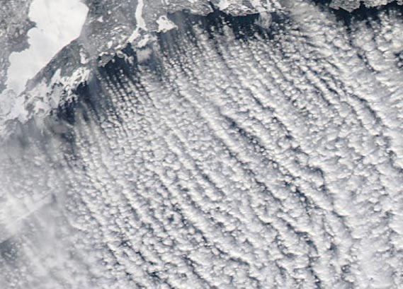 Details of the cloud streets over Lake Superior.