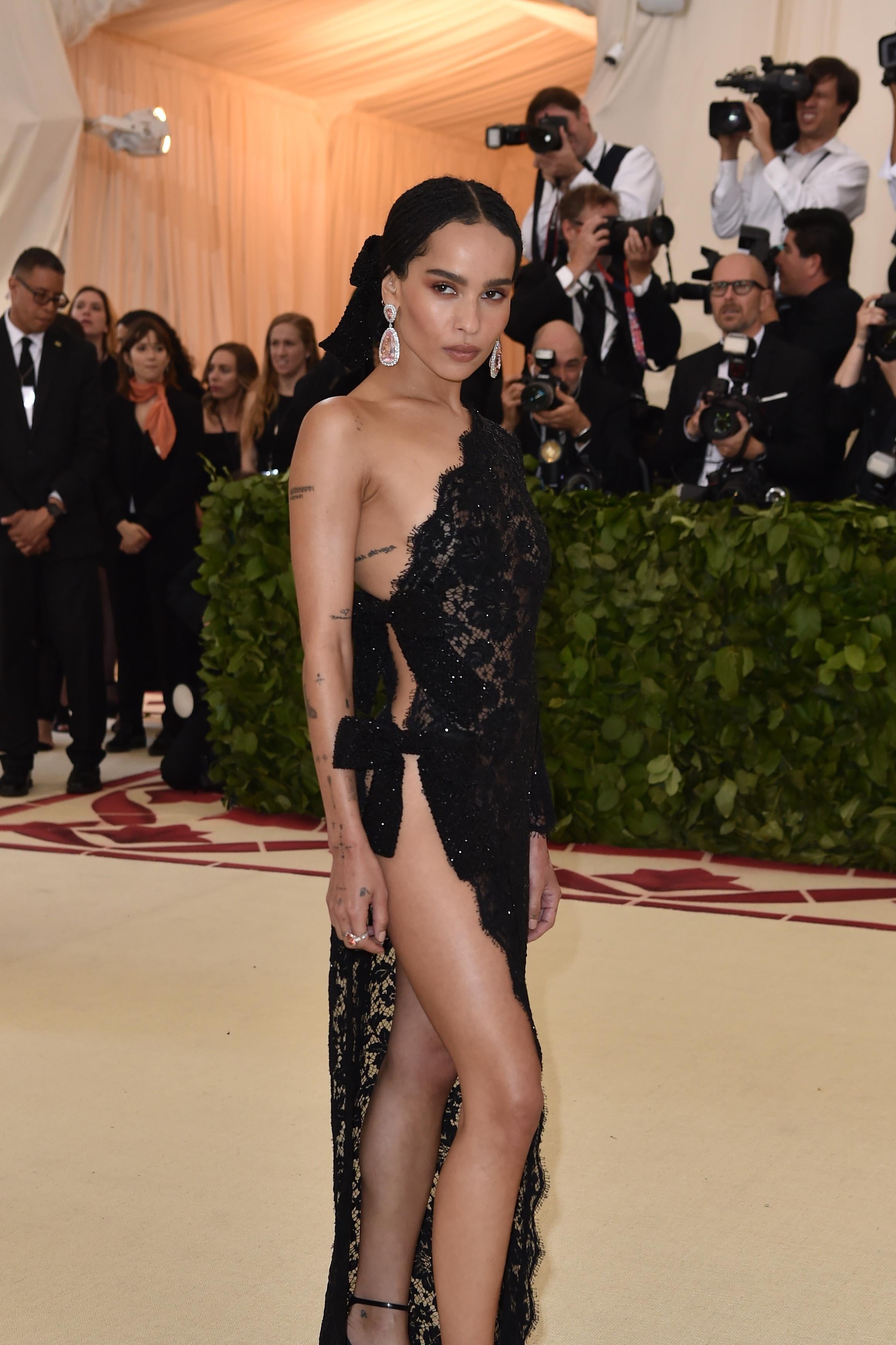 Zoe Kravitz arrives for the 2018 Met Gala on May 7, 2018, at the Metropolitan Museum of Art in New York. - The Gala raises money for the Metropolitan Museum of Arts Costume Institute. The Gala's 2018 theme is Heavenly Bodies: Fashion and the Catholic Imagination. (Photo by Hector RETAMAL / AFP)        (Photo credit should read HECTOR RETAMAL/AFP/Getty Images)