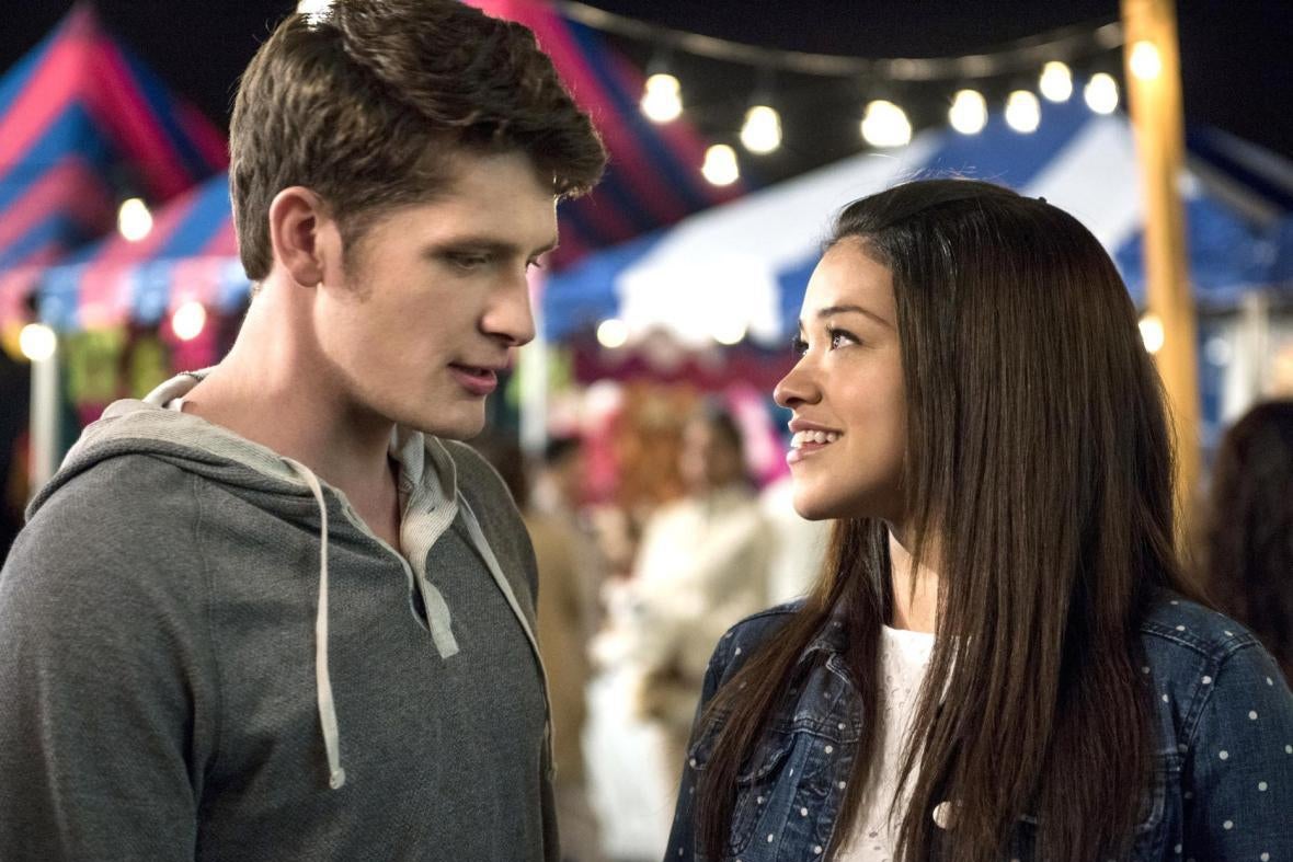 Brett Dier and Gina Rodriguez as Michael and Jane.
