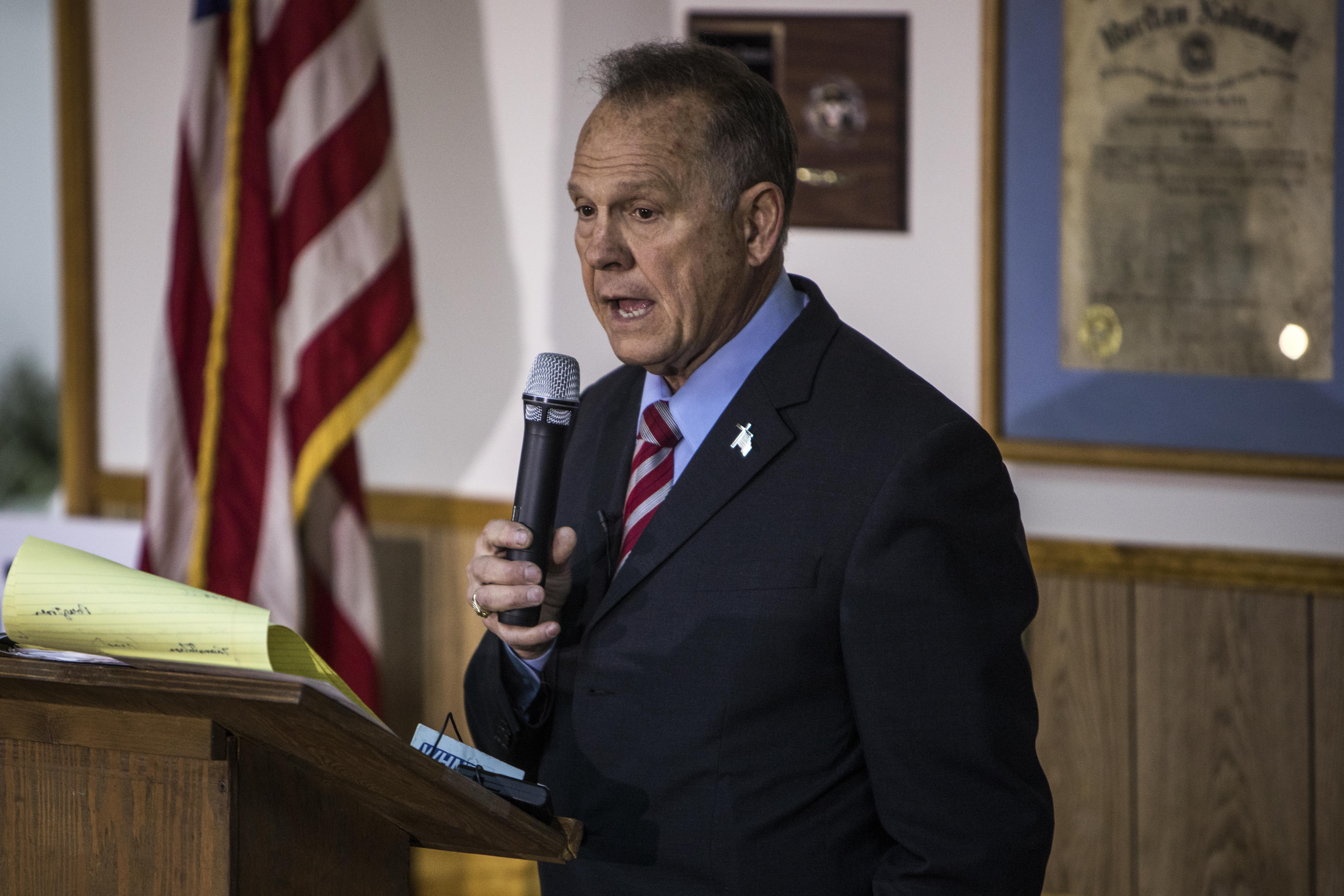 Judge Roy Moore holds a campaign rally on November 27, 2017 in Henagar, Alabama.