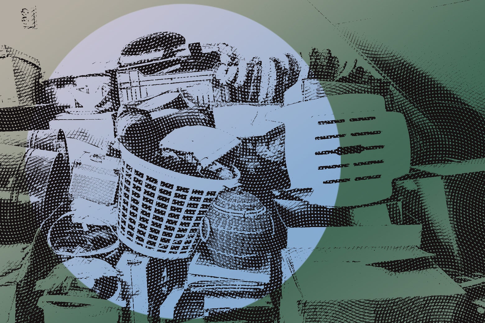 My Mom&rsquo;s Hoarder Boyfriend Is Ruining Her House