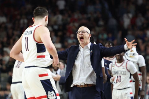 Dan Hurley staying at UConn rather than taking the L.A. Lakers job says ...