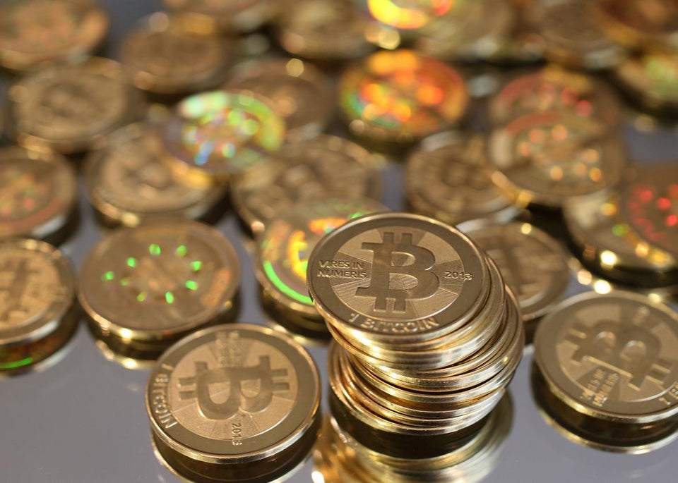 how to buy bitcoins anonymously uk