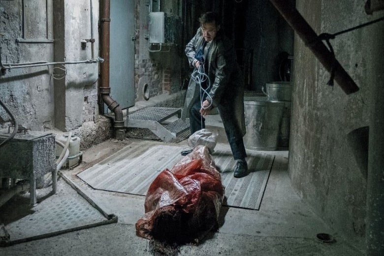 Matt Dillon's serial killer drags a corpse in The House That Jack Built.
