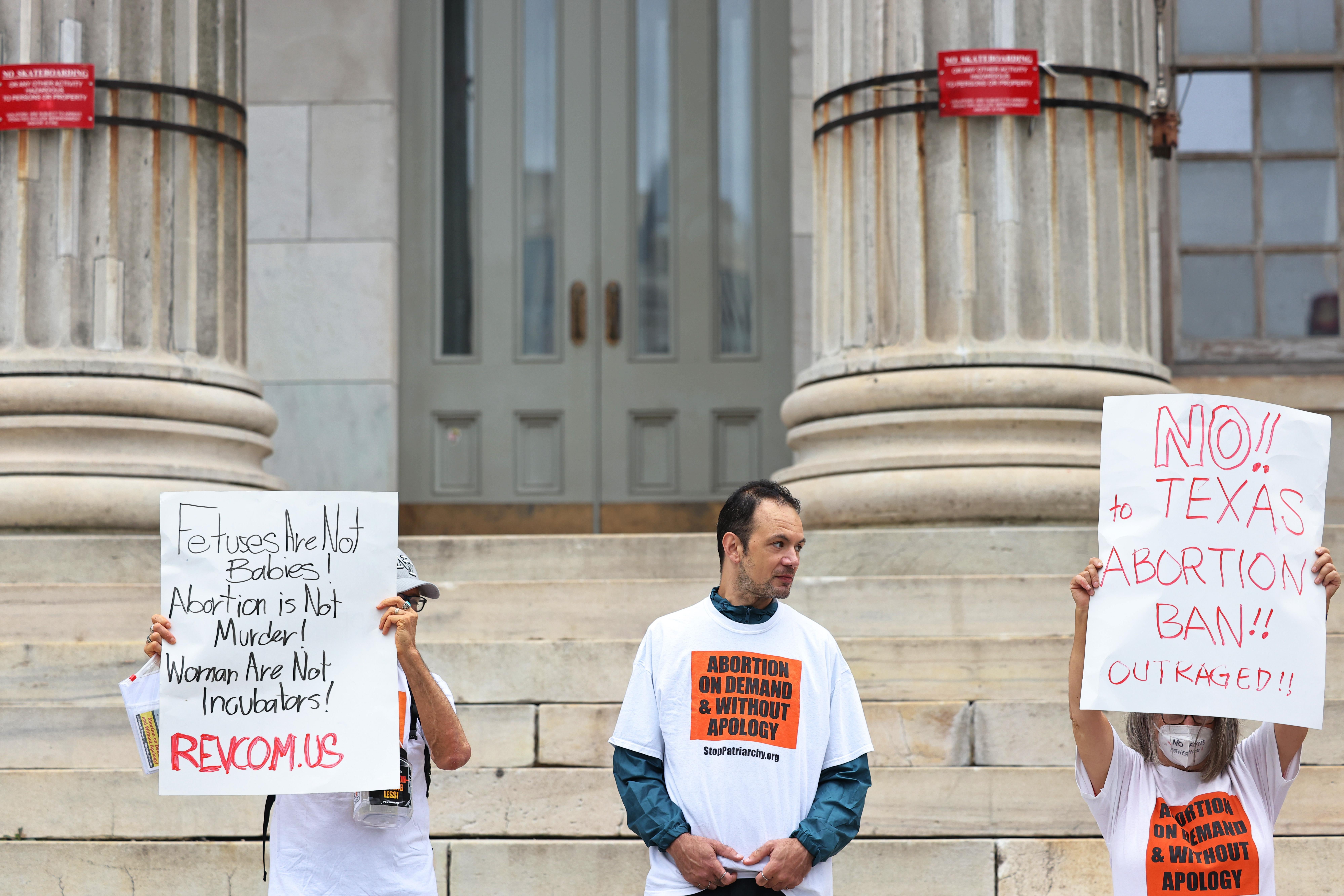 The Supreme Court Overturned Roe v. Wade in the Most Cowardly Manner Imaginable