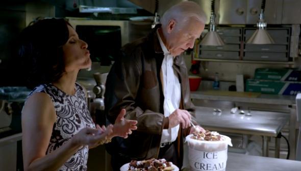 Hbo Veep Promo Julia Louis Dreyfus Tours D C With Joe Biden Michelle Obama And Nancy Pelosi Video