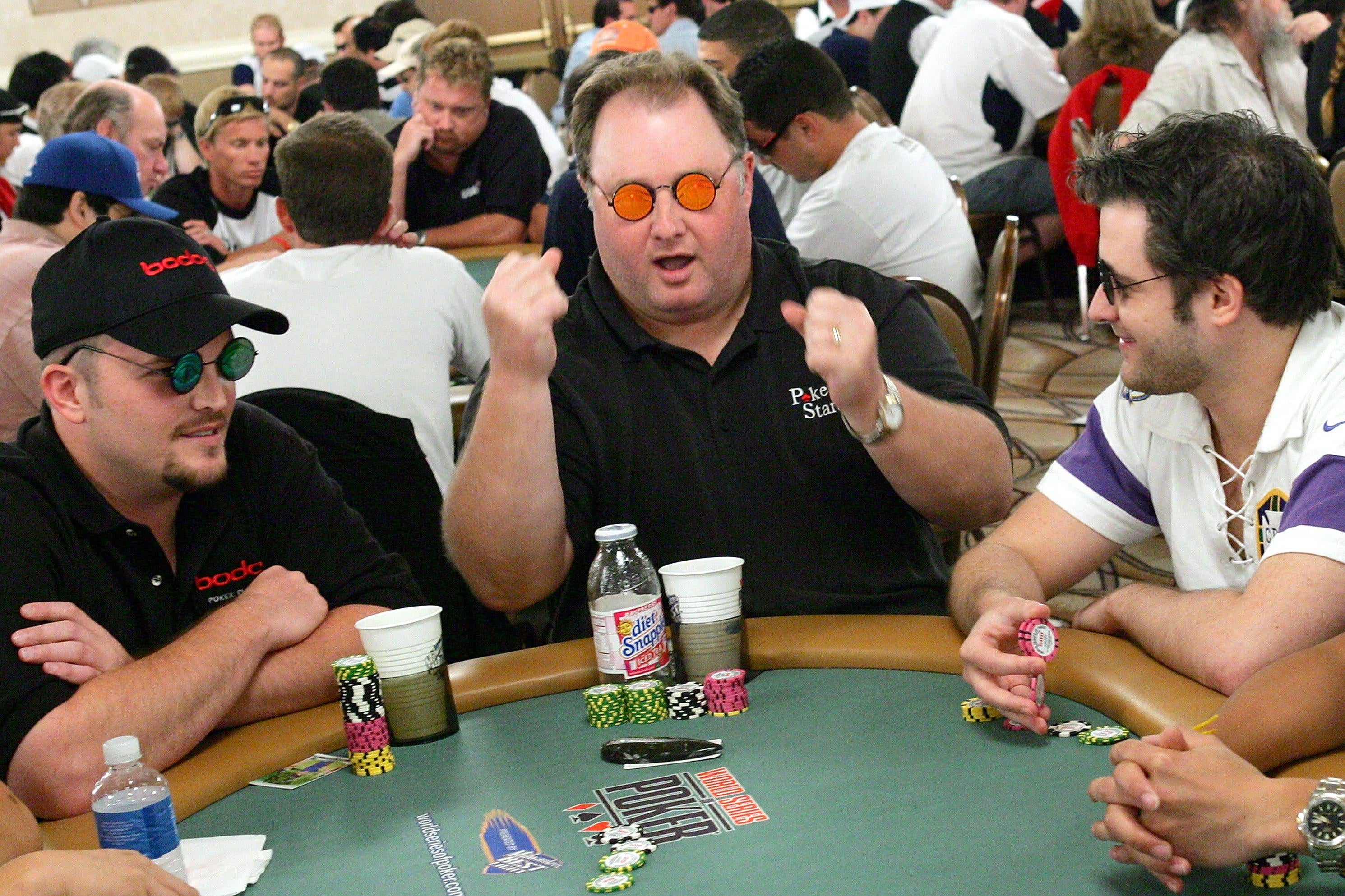 Greg Raymer playing poker.