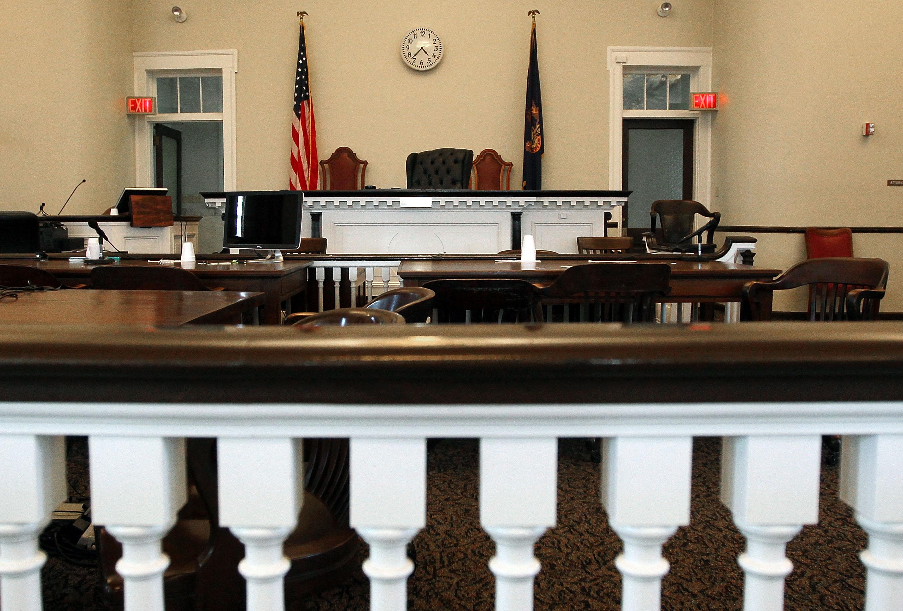 Biden Administration Ends ICE Use of America&rsquo;s Courthouses to Target Immigrants