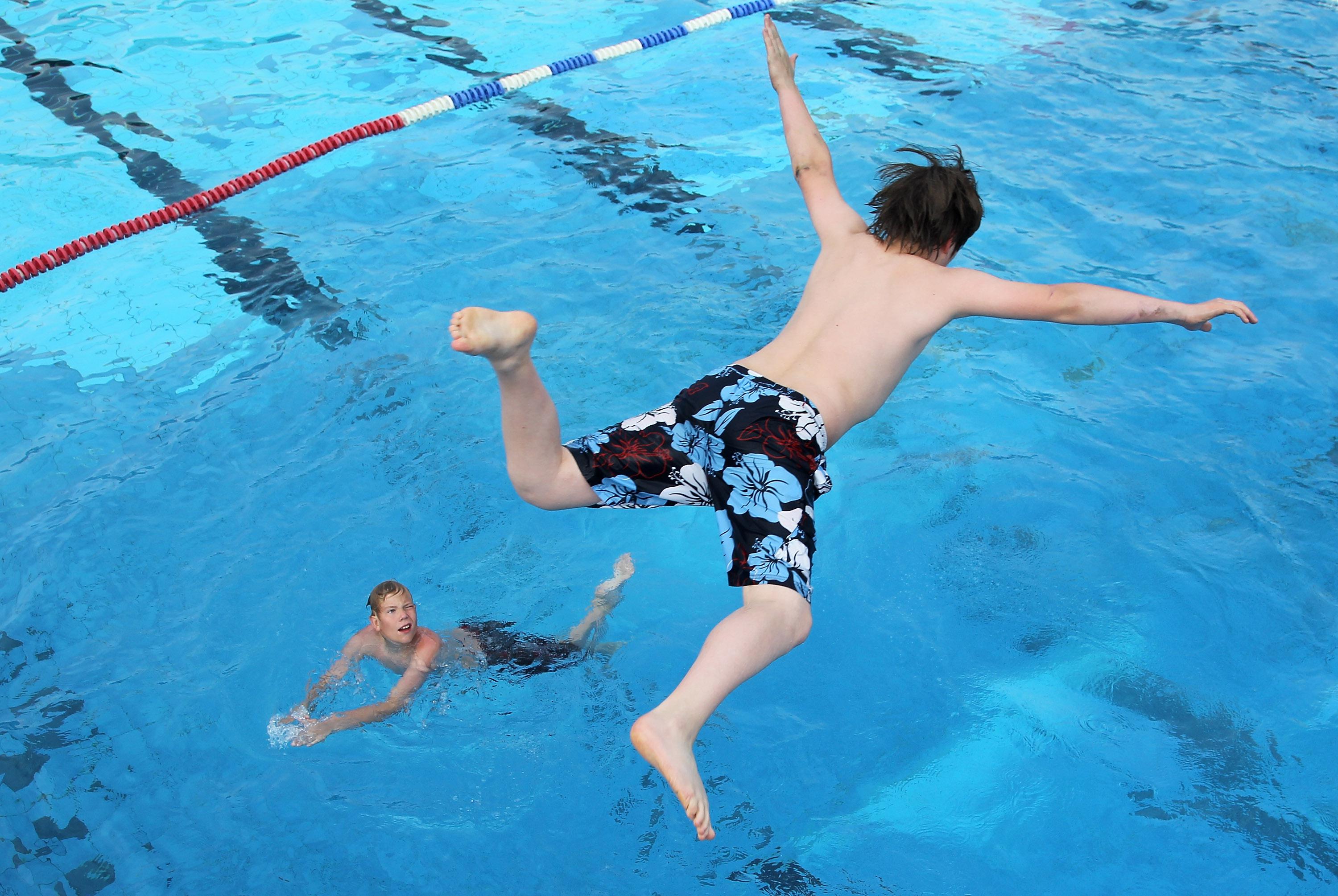 About black people learning to swim - Swimming Without Stress