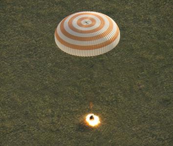 Expedition 43 Soyuz TMA-15M Landing