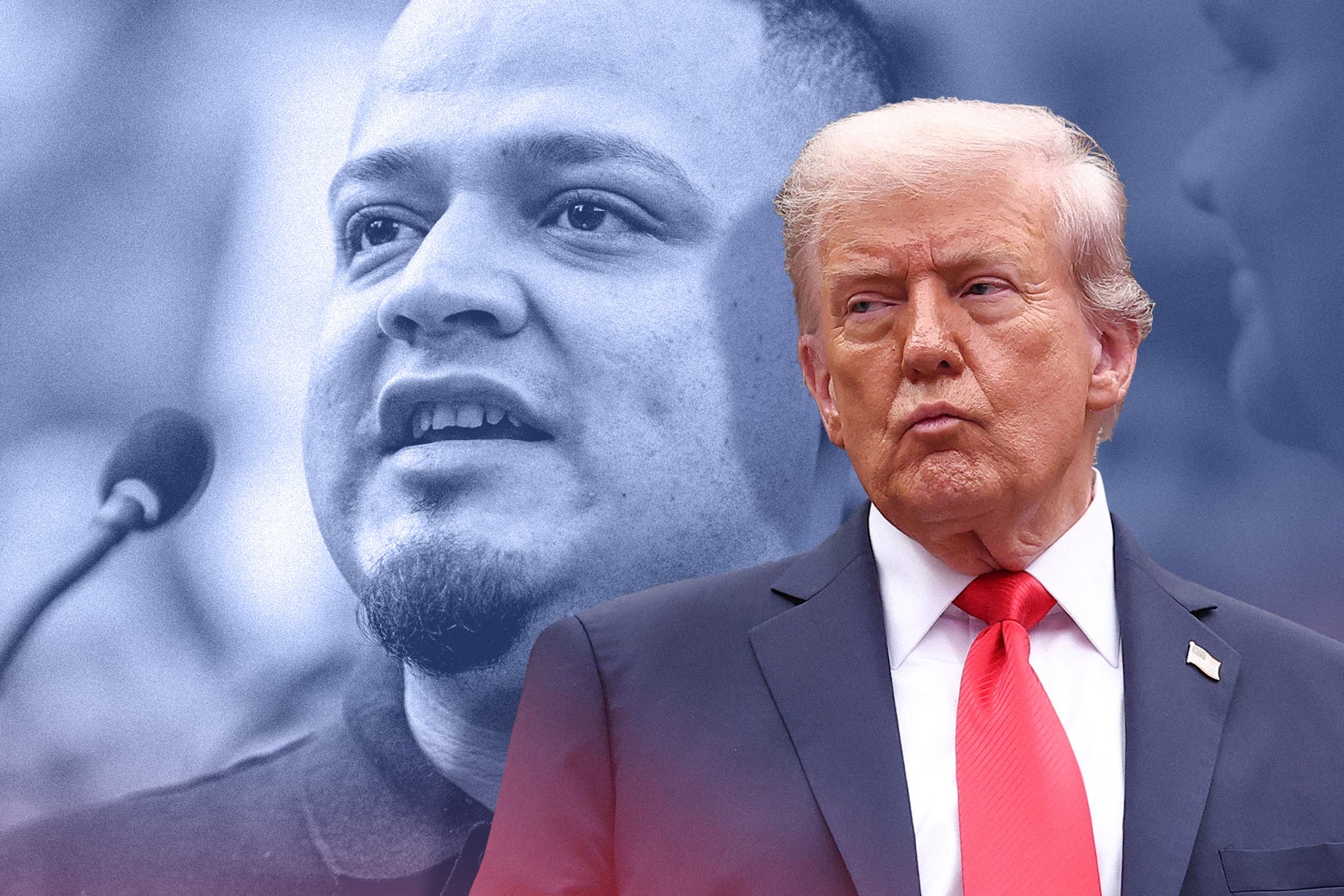 Abrego García sonríe mientras habla por un micrófono mientras en una foto junto a él, Trump lo mira fijamente.