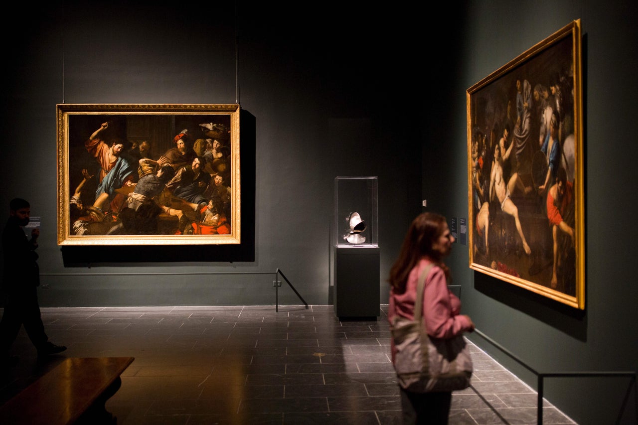 Metropolitan Museum of Art to charge admission to out-of-staters.