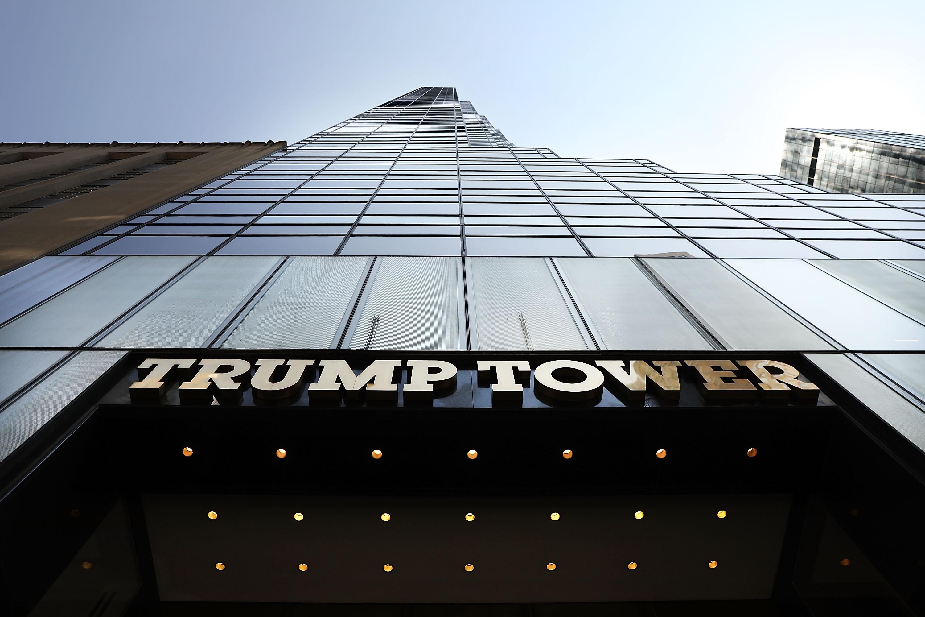 The black and gold skyscraper Trump Tower