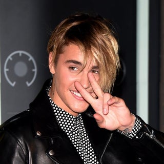 Full-frontal paparazzi photos of nude Justin Bieber: What do they mean?