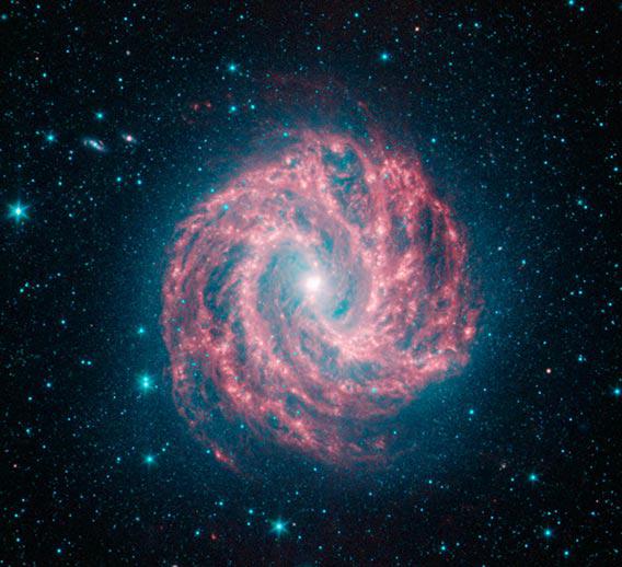 Spiral galaxy M83 as seen by Spitzer Space Telescope
