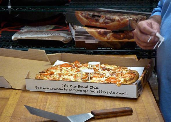 Pizza box plastic lid support called “box tents” protect your pizza from the lid caving in.