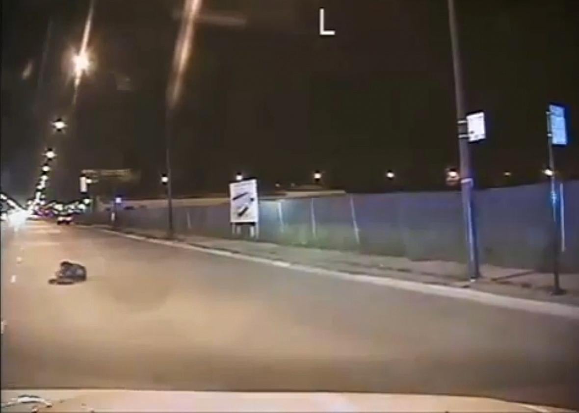 Laquan McDonald Video: Graphic Footage Of Black Teen In Chicago Being ...